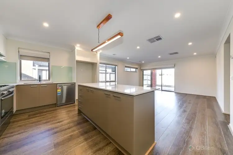 Fourth view of Homely house listing, 7 Pegasus Street, Pakenham VIC 3810