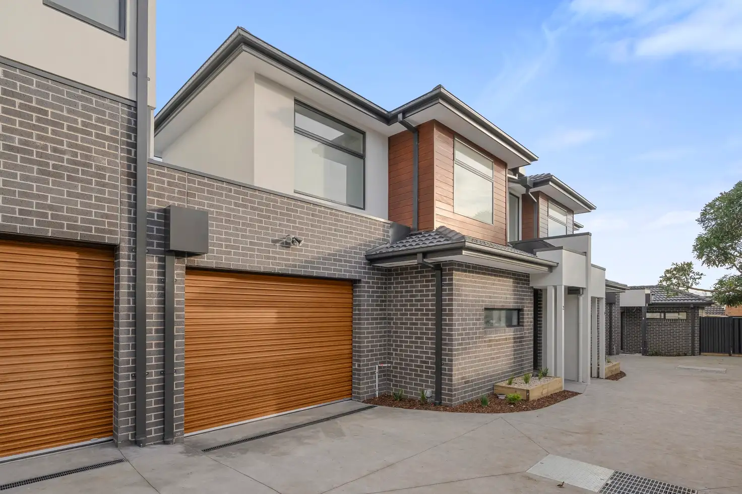 Main view of Homely townhouse listing, 2/12 Delaware Street, Reservoir VIC 3073