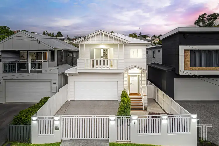 31 Greens Road, Coorparoo QLD 4151