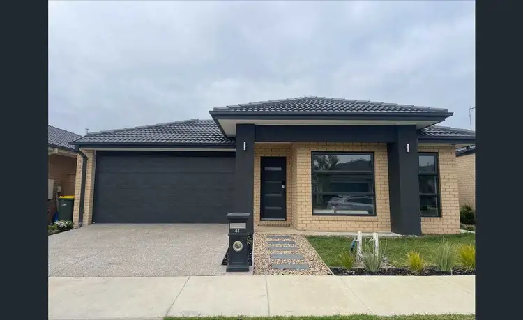 41 Fleurieu Circuit, Armstrong Creek VIC 3217