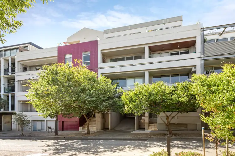 Main view of Homely apartment listing, 10/39 Wellington Street, St Kilda VIC 3182