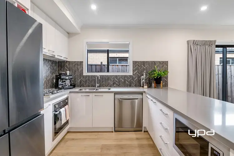 Second view of Homely house listing, 6 Sorrel Circuit, Sunbury VIC 3429