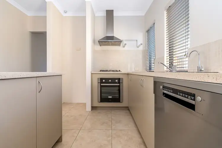 Fifth view of Homely unit listing, 2/105 Gateway Boulevard, Canning Vale WA 6155