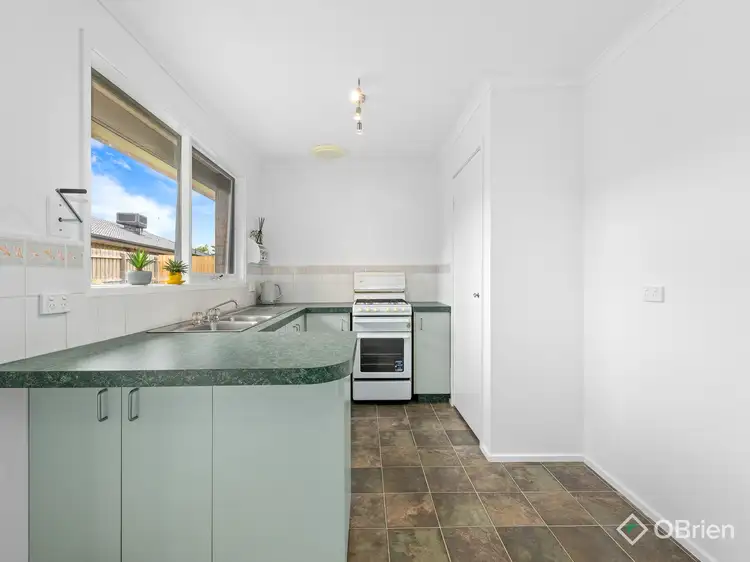 Third view of Homely house listing, 6 Glen Court, Narre Warren VIC 3805