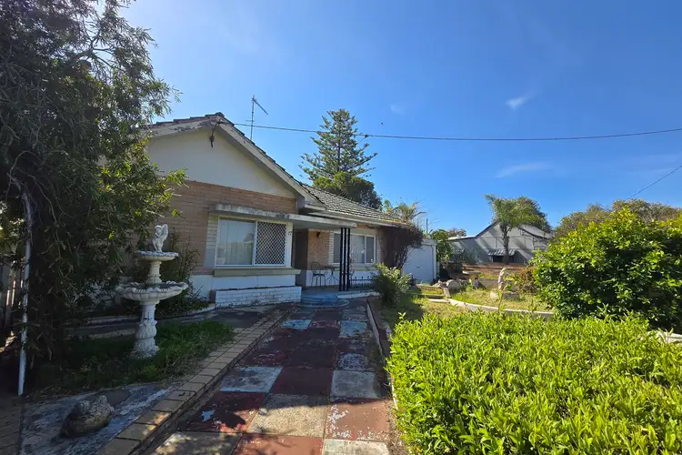 17 Claude Street, Katanning WA 6317