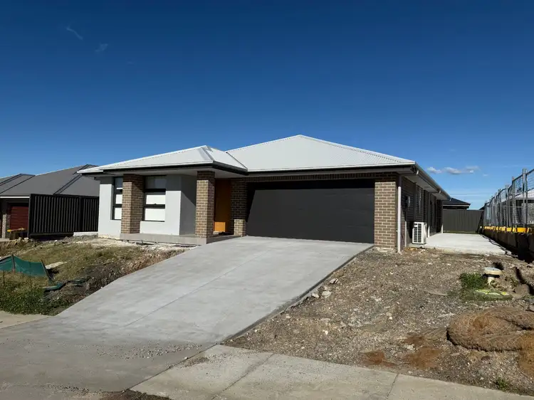 4 Butcherbird Avenue, Cooranbong NSW 2265