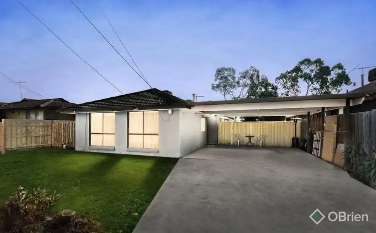 32 Leggatt Street, Melton South VIC 3338