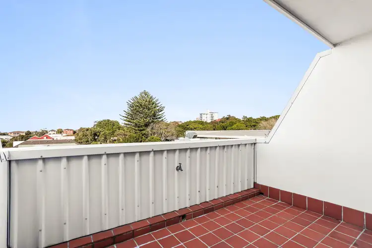 Fourth view of Homely studio listing, 4/137-139 Bondi Road, Bondi NSW 2026