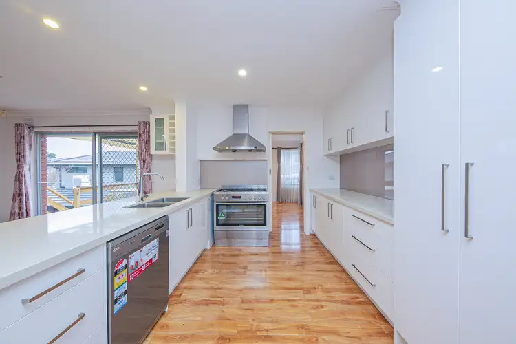 10 Canara Street, Doncaster East VIC 3109