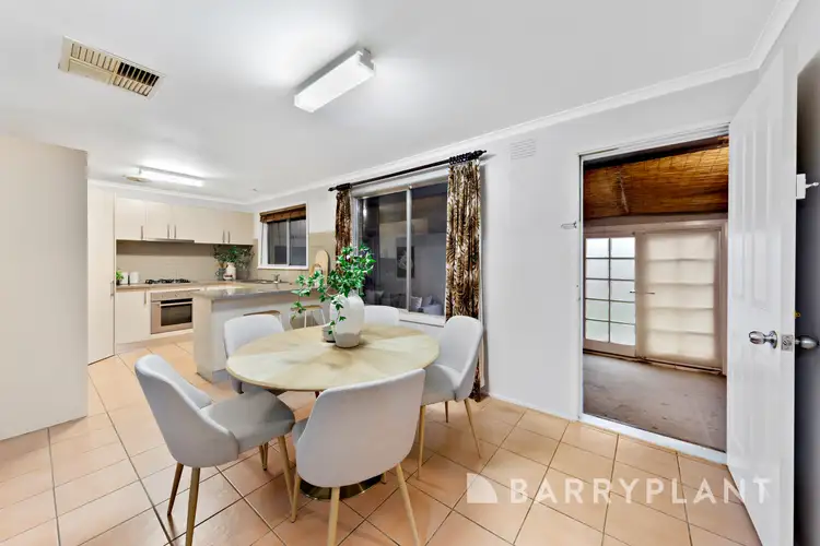 Fifth view of Homely house listing, 9 Cosma Court, Albanvale VIC 3021