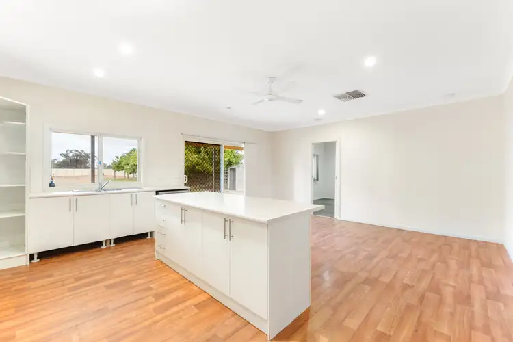 Sixth view of Homely house listing, 596-598 Sandilong Avenue, Irymple VIC 3498