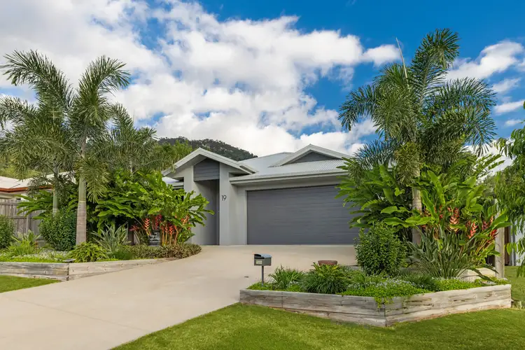 19 Parkside Court, Cannonvale QLD 4802