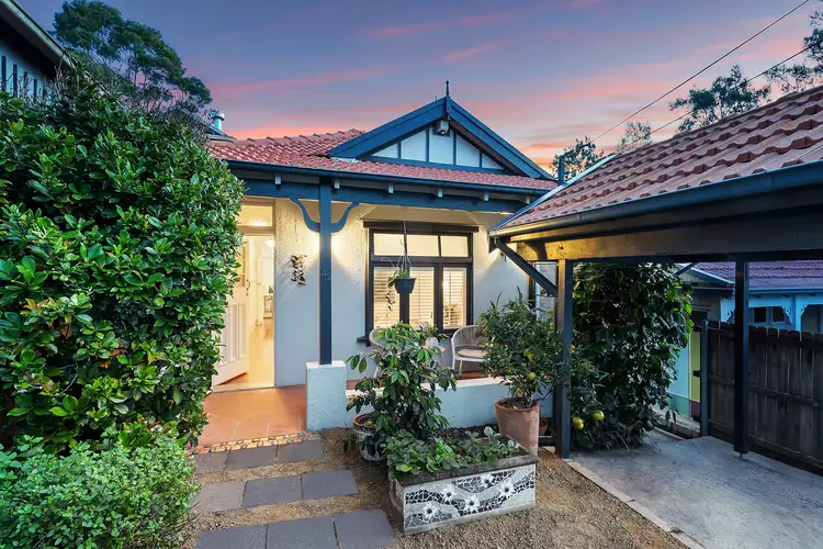42 Dalleys Road, Naremburn NSW 2065
