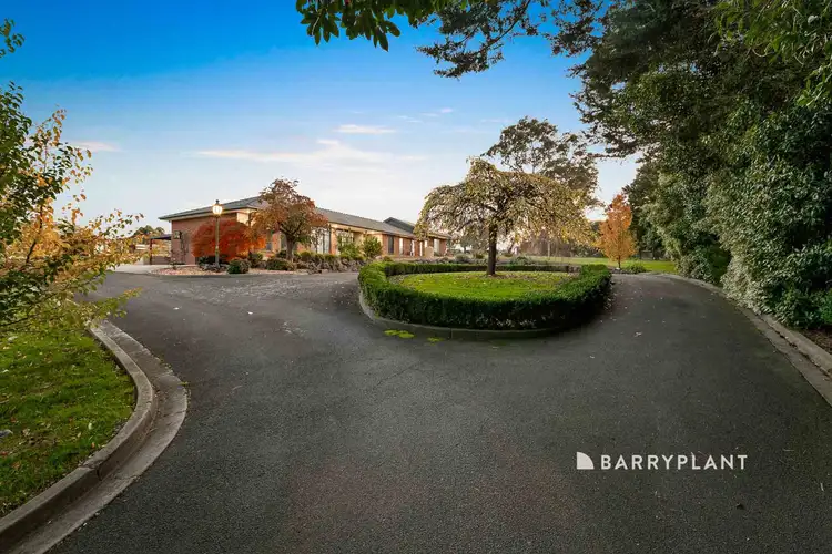 Second view of Homely house listing, 2b Charlou Court, Drouin VIC 3818