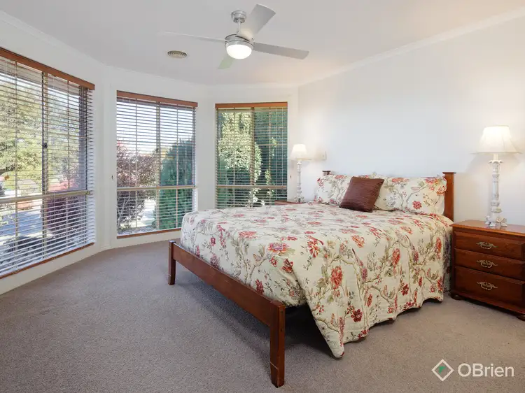 Sixth view of Homely house listing, 4 Hakea Court, Drouin VIC 3818