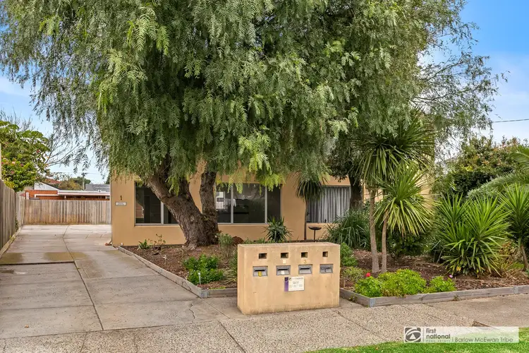 3/1 James Avenue, Seaholme VIC 3018