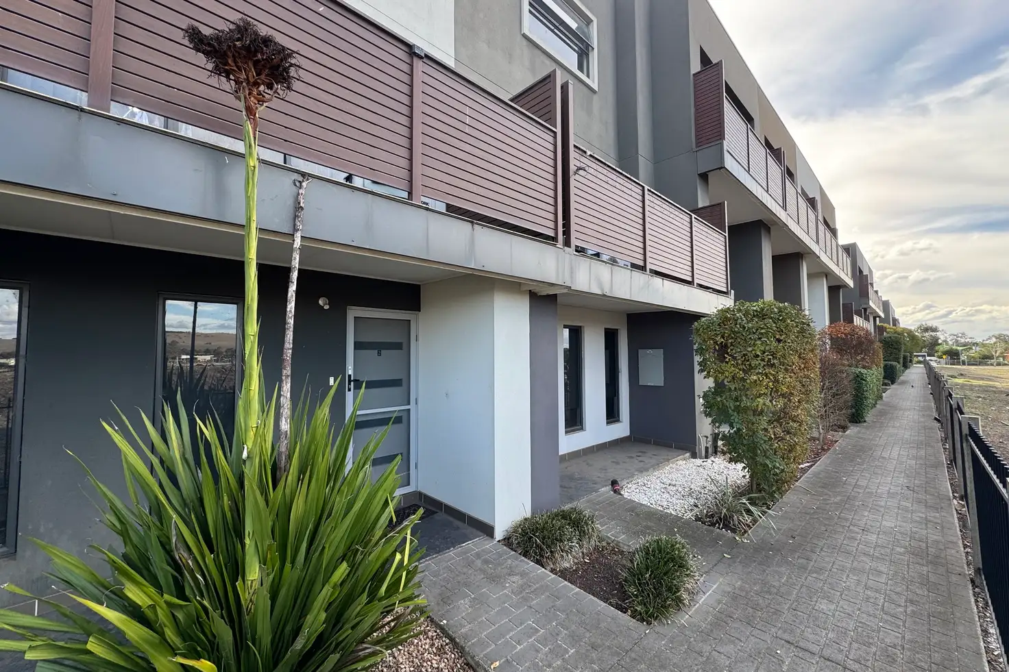Main view of Homely townhouse listing, 4 Swagman Walk, Wollert VIC 3750