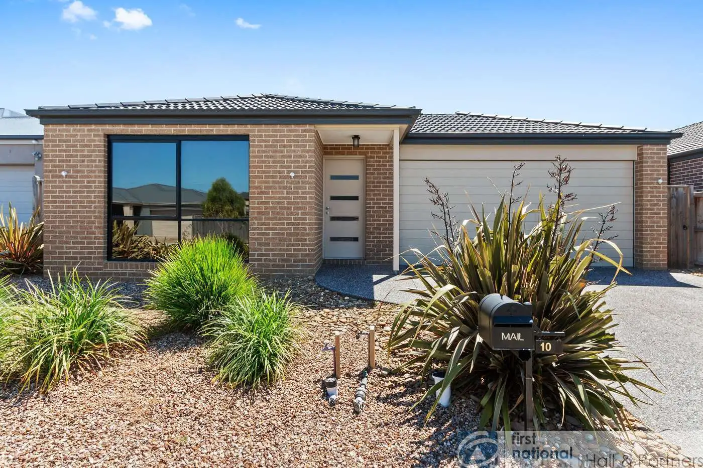 Main view of Homely house listing, 10 Weatherby Avenue, Officer VIC 3809