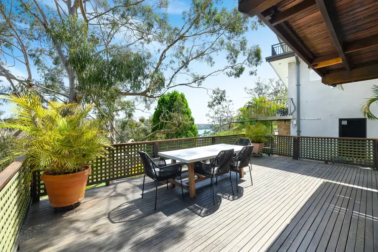 44 Central Avenue, Como NSW 2226
