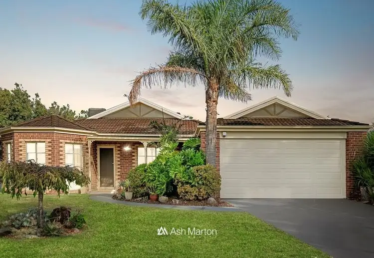 16 Athenium Court, Carrum Downs VIC 3201