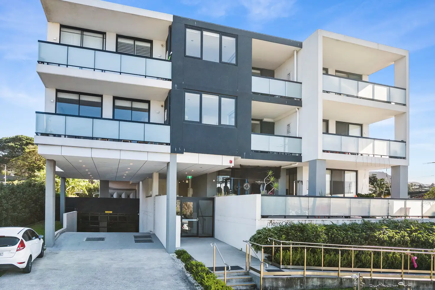Main view of Homely apartment listing, 204/118 Gladstone Avenue, Coniston NSW 2500