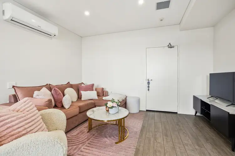 Third view of Homely apartment listing, 204/118 Gladstone Avenue, Coniston NSW 2500