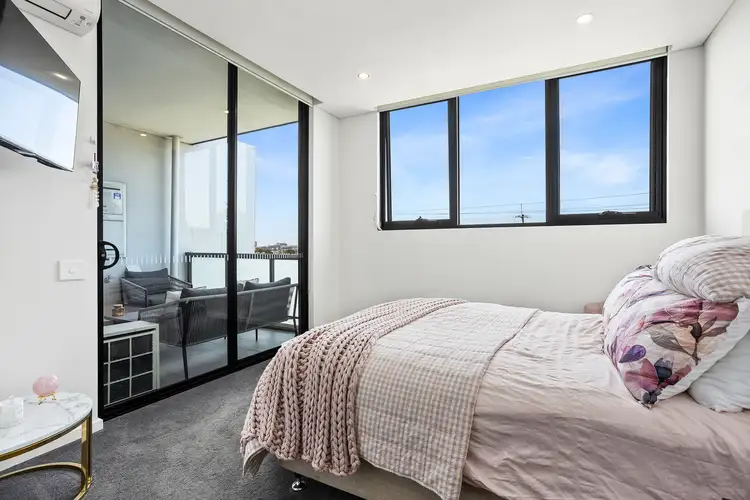 Sixth view of Homely apartment listing, 204/118 Gladstone Avenue, Coniston NSW 2500