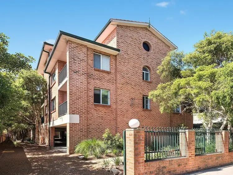 122 Todman Avenue, Kensington NSW 2033
