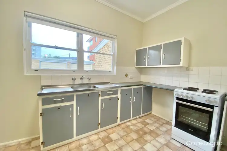 Fourth view of Homely unit listing, 2/2 Mentone Avenue, Cronulla NSW 2230