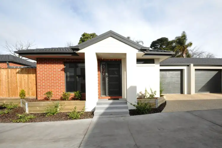 Main view of Homely unit listing, 9 Prestige Close, Mooroolbark VIC 3138