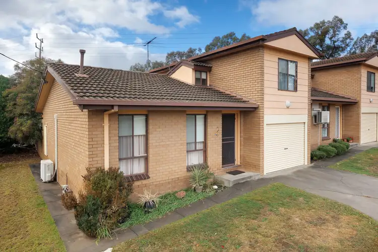Main view of Homely unit listing, 1/6 Skipton Court, Wodonga VIC 3690