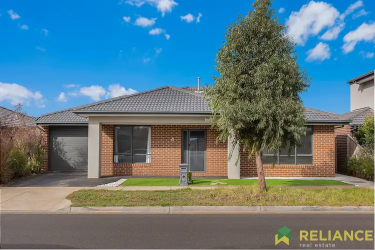 4 Ainsley Road, Thornhill Park VIC 3335