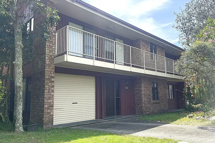 62 Albatross Avenue, Hawks Nest NSW 2324