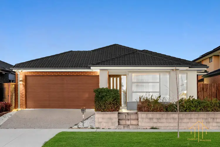 43 Bradman Drive, Cranbourne West VIC 3977
