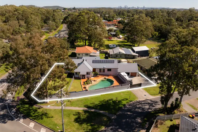 Fifth view of Homely house listing, 2 Reynolds Street, Carindale QLD 4152