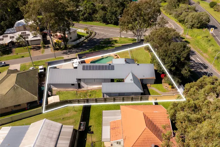 Seventh view of Homely house listing, 2 Reynolds Street, Carindale QLD 4152