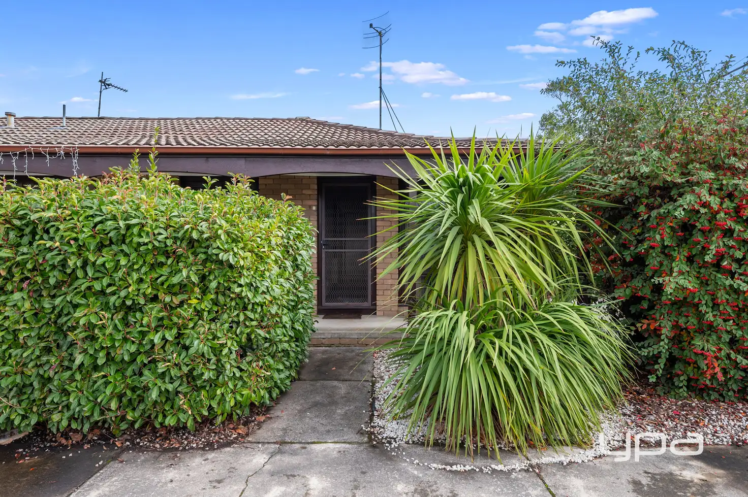 Main view of Homely unit listing, 1/5 Balyarta Street, Alfredton VIC 3350