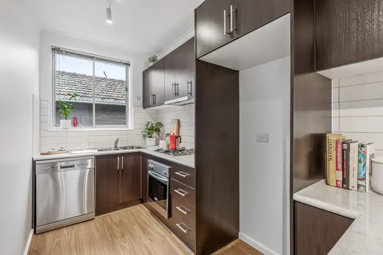 Fourth view of Homely apartment listing, 10/4 Dundas Street, Thornbury VIC 3071