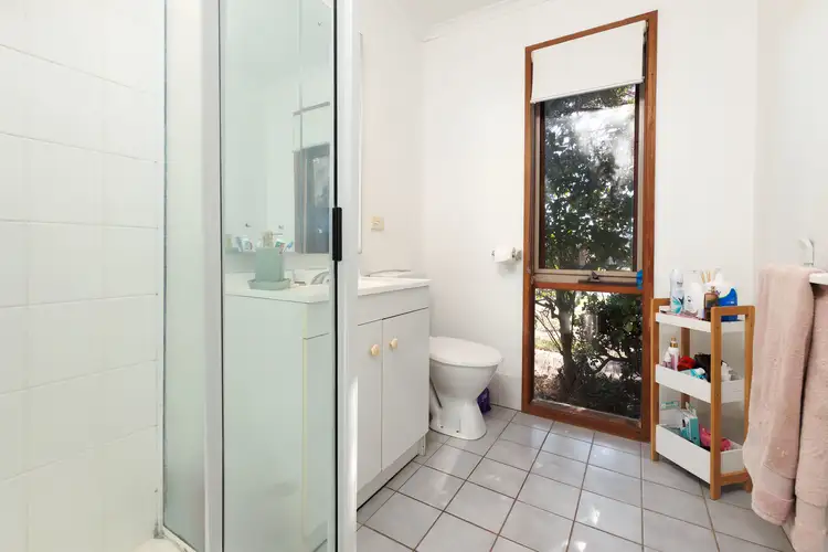 Fifth view of Homely house listing, 39 Mayfair Drive, Wodonga VIC 3690