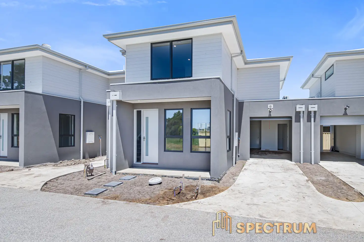 Main view of Homely townhouse listing, 50 Goshawk Drive, Pakenham VIC 3810