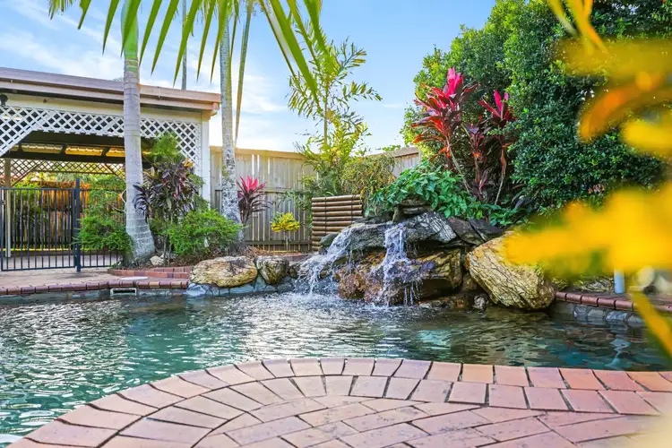 109-111 Jensen Street, Whitfield QLD 4870
