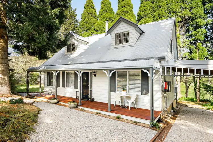 110 Blaxland Road, Wentworth Falls NSW 2782