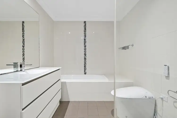 Fifth view of Homely apartment listing, 15/5-7 Stewart Street, Wollongong NSW 2500