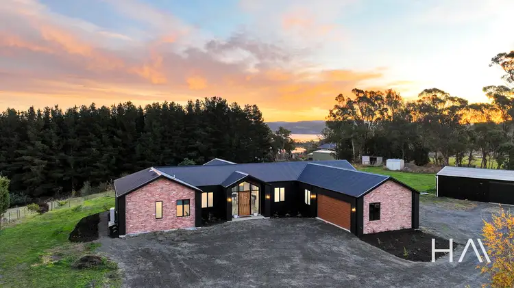 26 Marks Rise, Hillwood TAS 7252