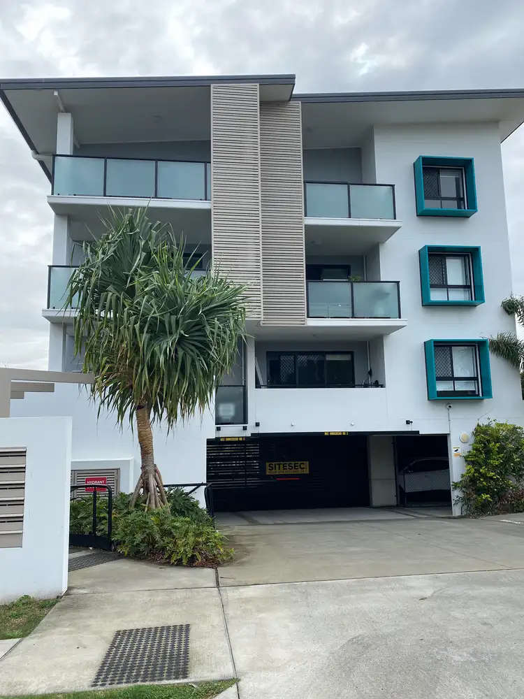 2/23 Minnie Street, Southport QLD 4215