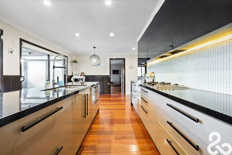 Third view of Homely house listing, 5 Greenway Drive, Mill Park VIC 3082