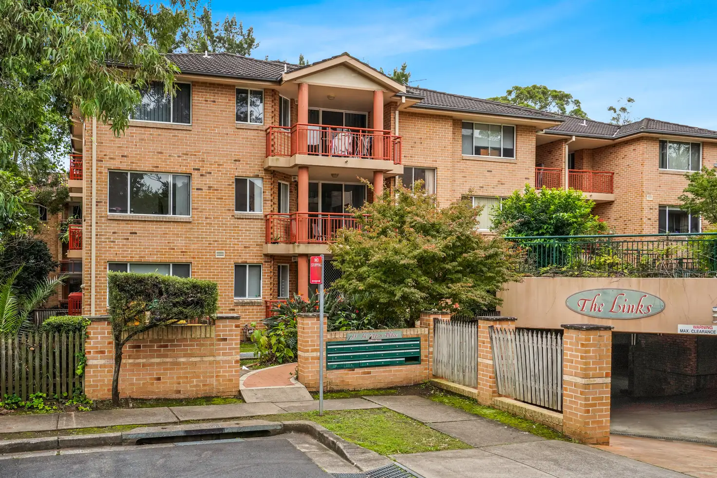 Main view of Homely unit listing, 8/31-33 Moss Place, Westmead NSW 2145