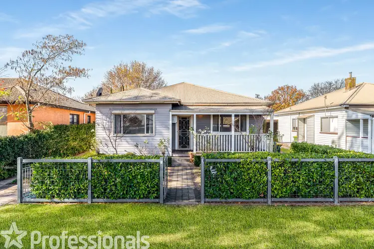 140 Clinton Street, Orange NSW 2800