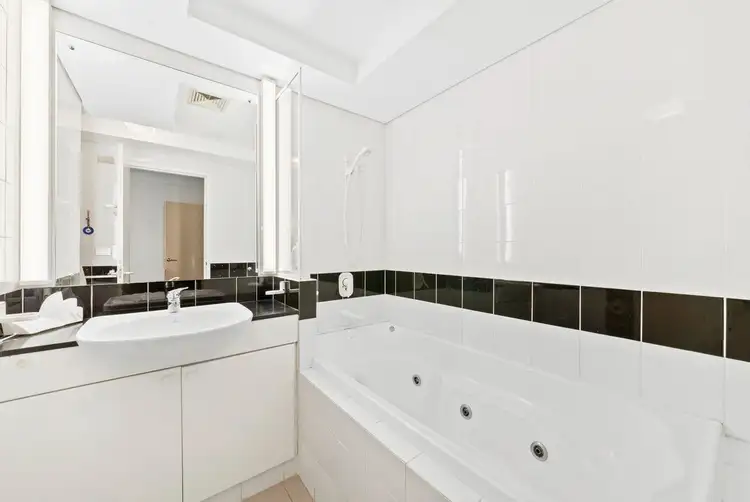 Fifth view of Homely apartment listing, 66/1 Kiara Close, North Sydney NSW 2060