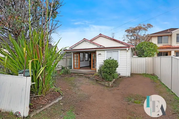 42 Peterborough Avenue, Lake Illawarra NSW 2528